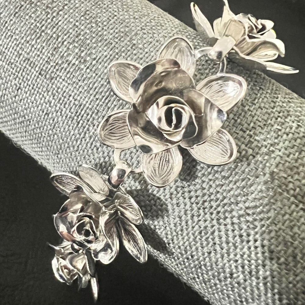 Coro Vintage Silver Tone Dimensional Rose Flower Link Bracelet 7.5" Cottagecore
